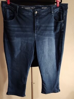 Laurie Felt Indigo Women's Silky Denim Capri 2X